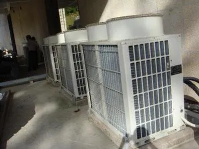 冬天中央空调过一段时间不用就跳闸(图1)