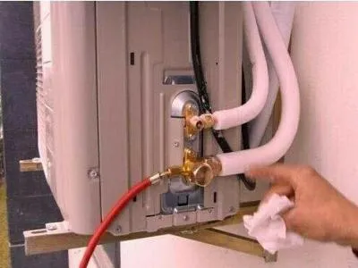 中央空调一直报警怎么解决(图1)