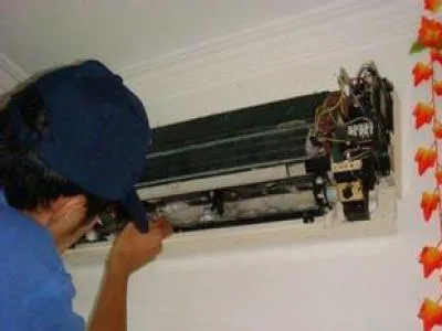 中央空调进风口偏移25公分(图1)