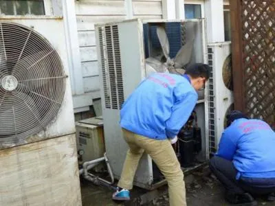 冬天怎么能让空调排水管排水(图1)