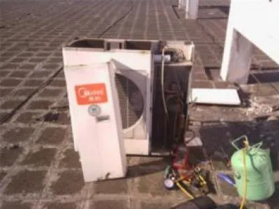 中央空调显示压缩机低压(图1)