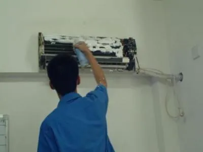 分体太阳能热水器和太阳能板怎样连接