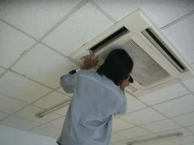 中央空调上面显示H2是什么意思