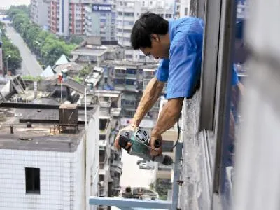 热水器用电加高热时就跳闸