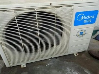 洗衣机滚筒外面很多水怎么办