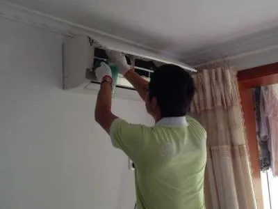 热水器插头和插坐接触不严