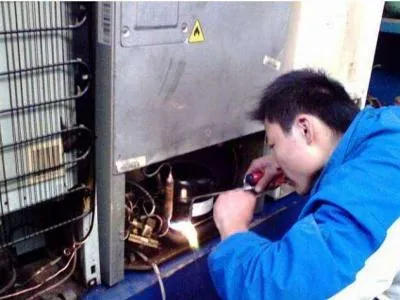 小天鹅洗衣机转盘脱落了咋回事