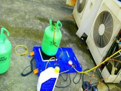 滚筒洗衣机内塑料裂了怎么办