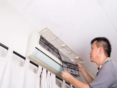 液晶电视机屏幕进水维修