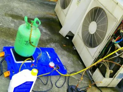 热水器烧水关了自己加热是什么情况