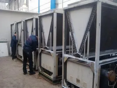 中央空调外机出水蒸气怎么回事