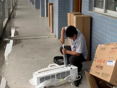 电视机收看节目时总是跳台