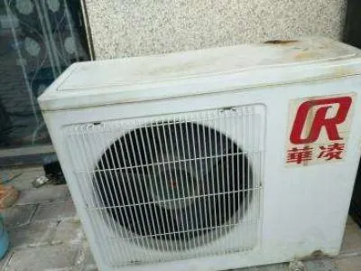 中央空调制热外机一直放气怎么回事