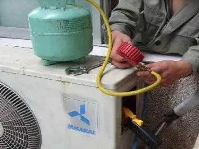 燃气热水器排烟管怎么连接公共烟道