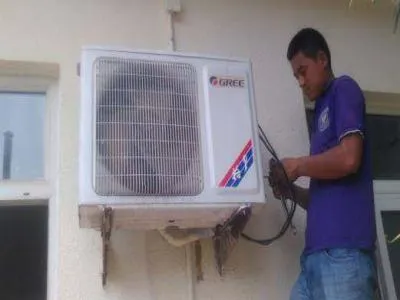 洗衣机里装不住水是怎么回事