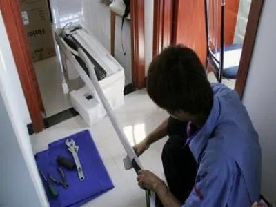 空调加热怎么一会儿停一会启动