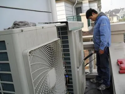 燃气热水器出的水好多渣渣怎么回事