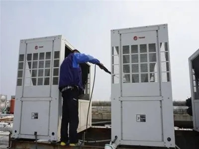 家里热水器冻住放不出热水怎么办