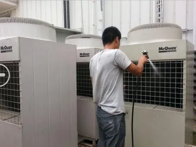 电热水器的插头线漏水怎么回事