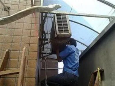 热水器的循环泵一直响怎么回事