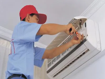 电视机屏幕有小红点正常吗