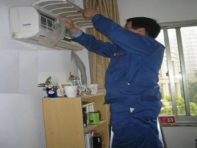 燃气热水器排气管冒黑烟是什么原因