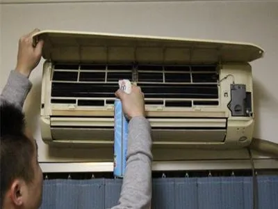 为什么电热水器一直在滴滴滴的响